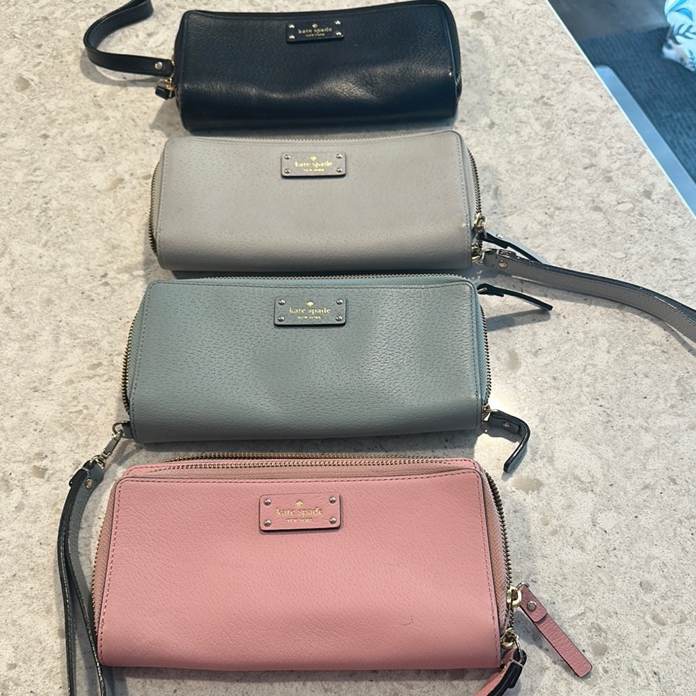 Kate Spade Black/Gray/Robbins Egg/Mauve Wristlet Set